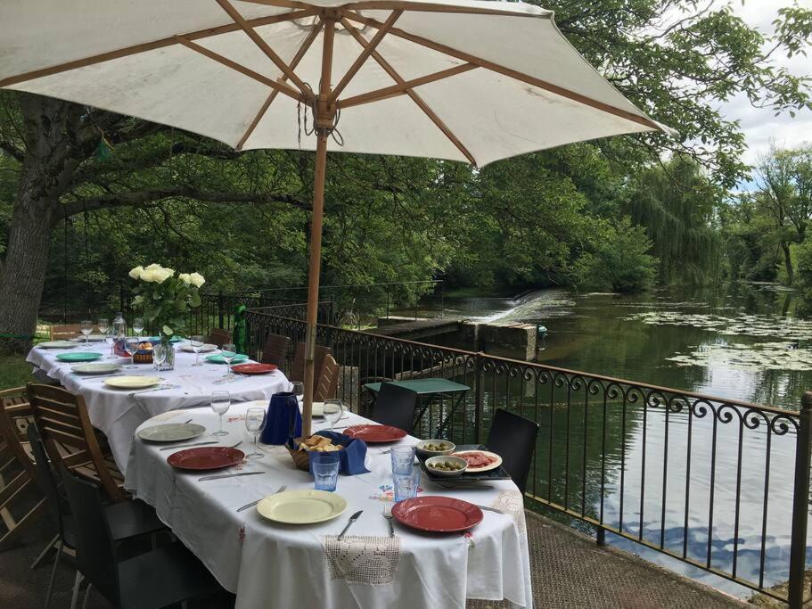 Magnifique Moulin Proche Chablis, Jacuzzi Et Riviere Villa Annay-sur-Serein Buitenkant foto