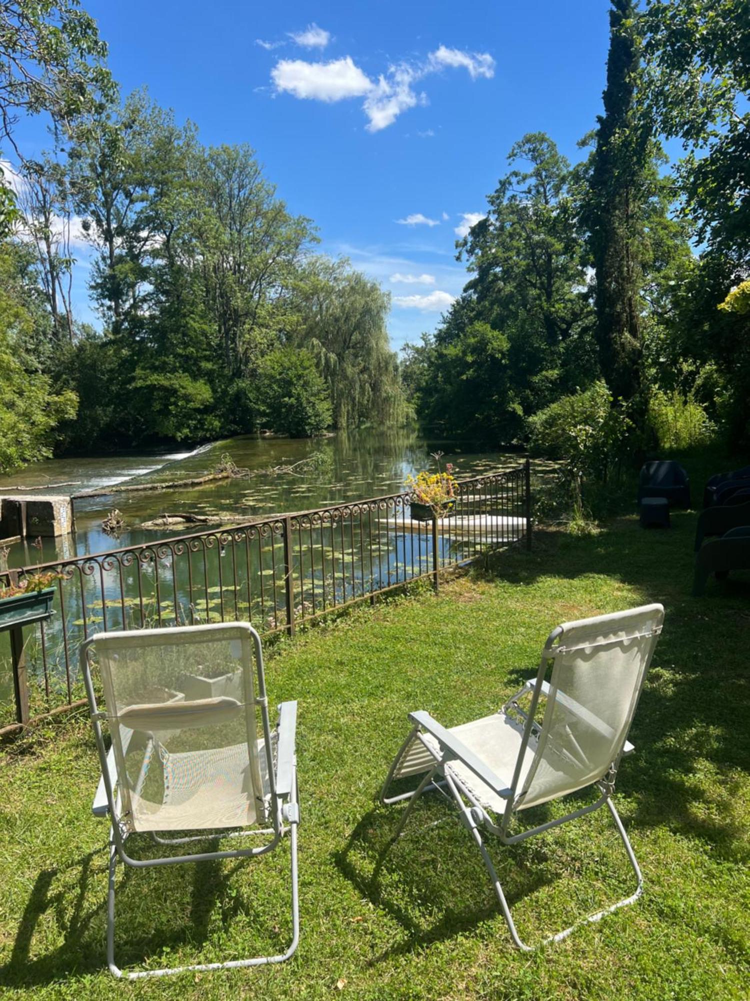 Magnifique Moulin Proche Chablis, Jacuzzi Et Riviere Villa Annay-sur-Serein Buitenkant foto